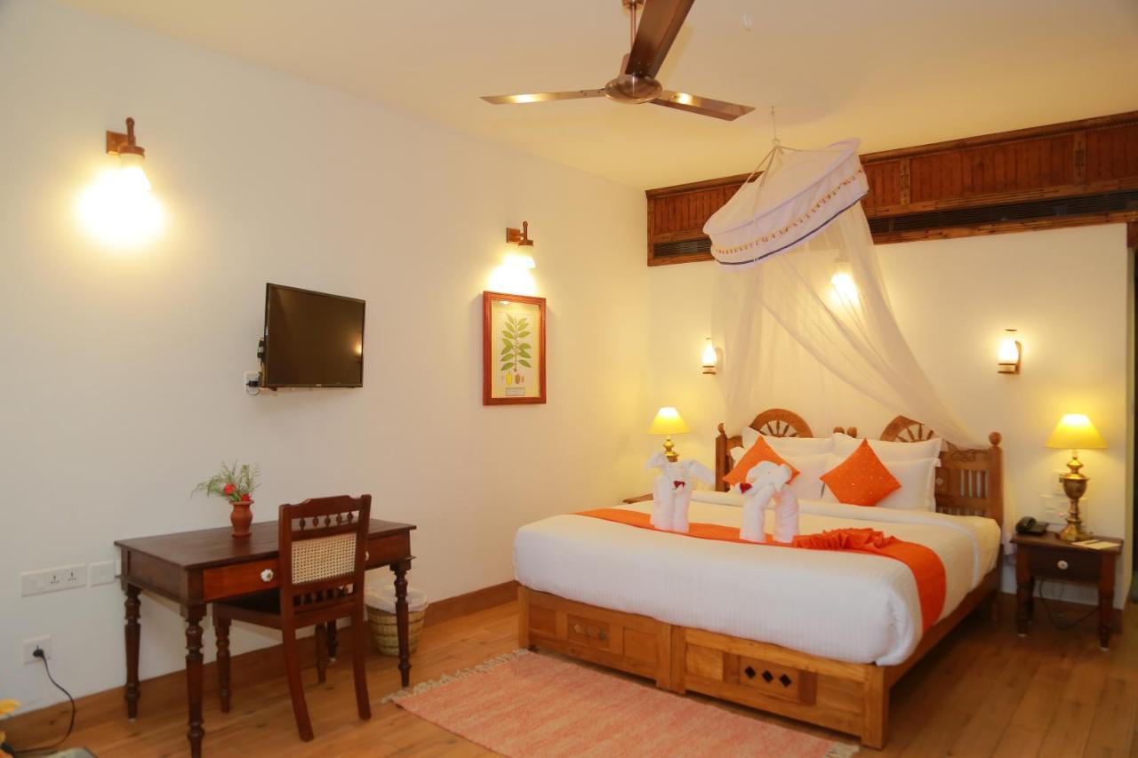 Ayursoma Ayurveda Royal Retreat Hotel Kovalam Exterior photo